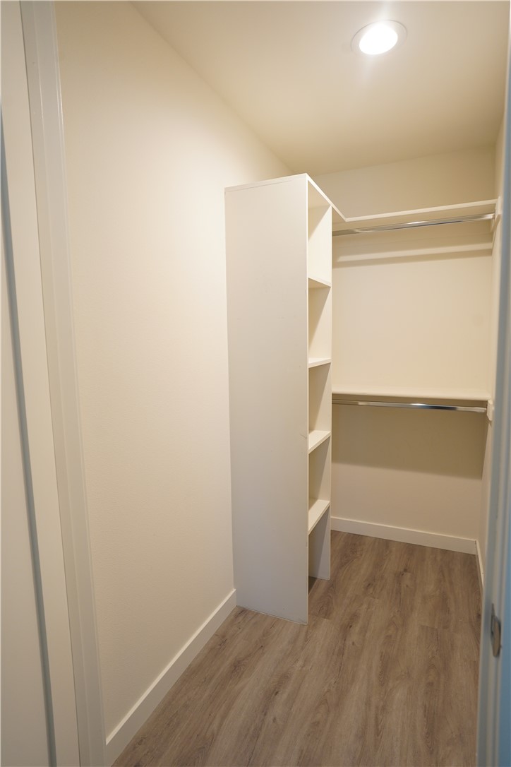 419 N Chandler Avenue 303 Property Photo 10