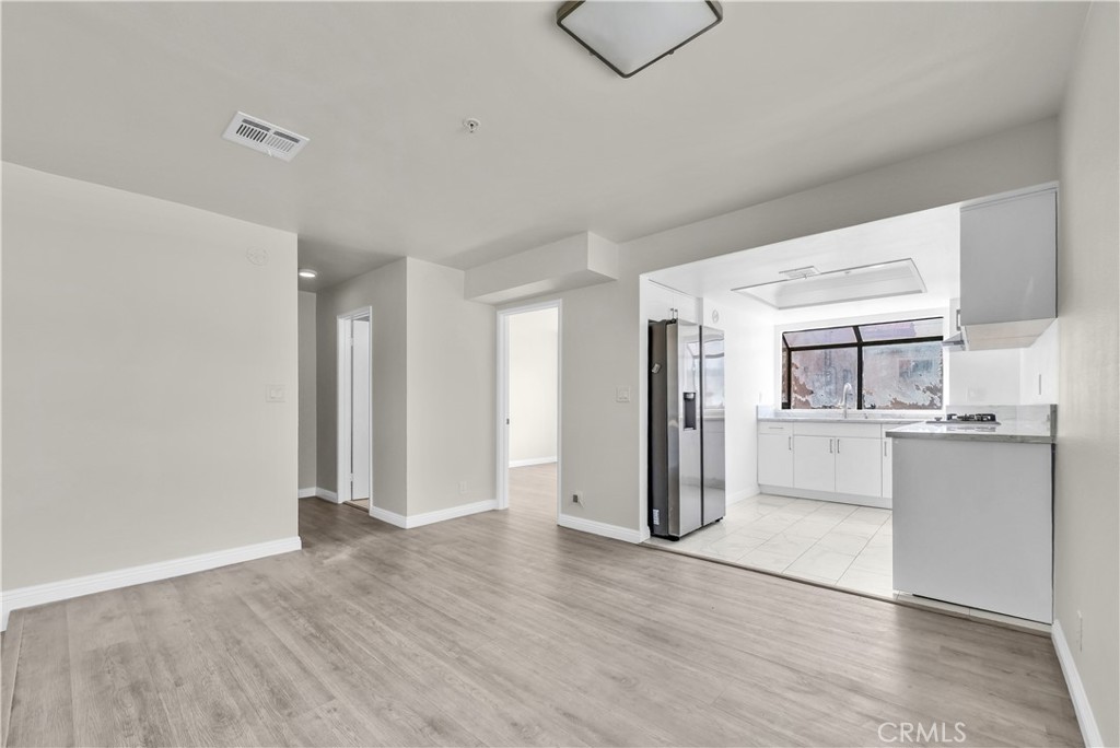 105 S Marguerita Avenue F Property Photo 4