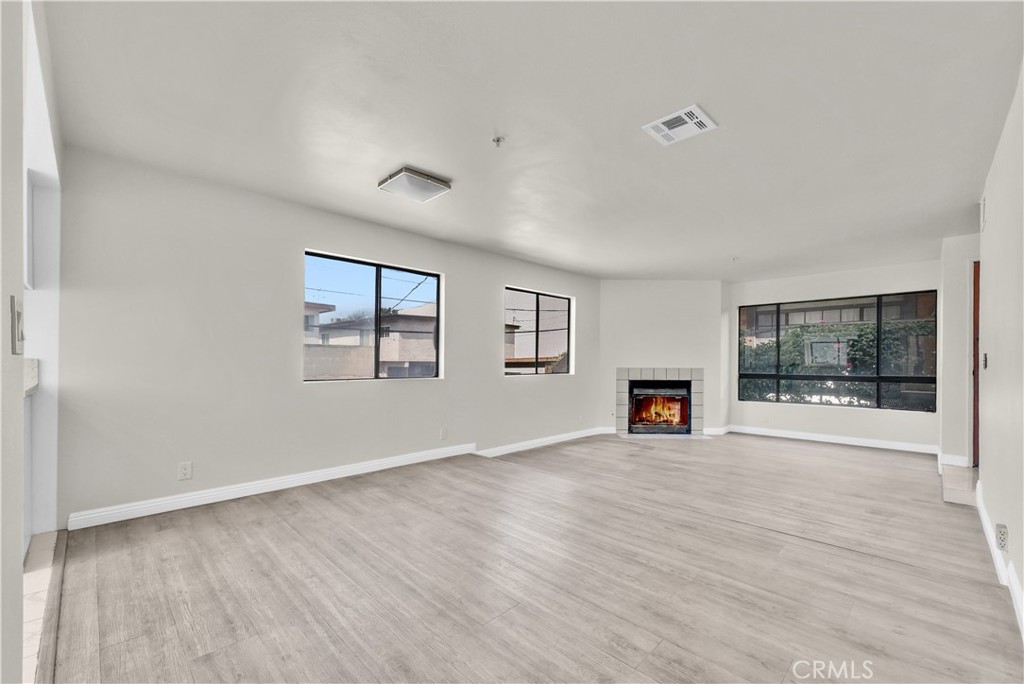 105 S Marguerita Avenue F Property Photo 5