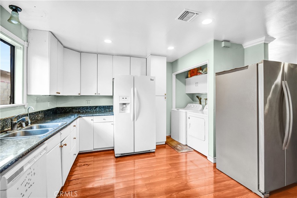 105 S Marguerita Avenue F Property Photo 11