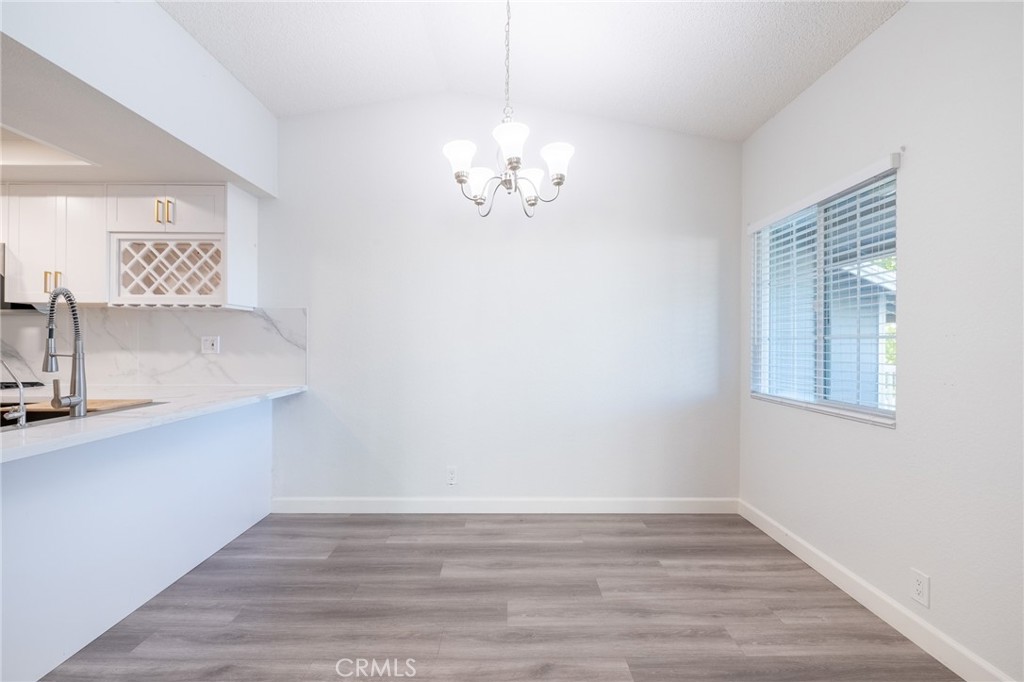 1756 Shady Oaks Court Property Photo 4