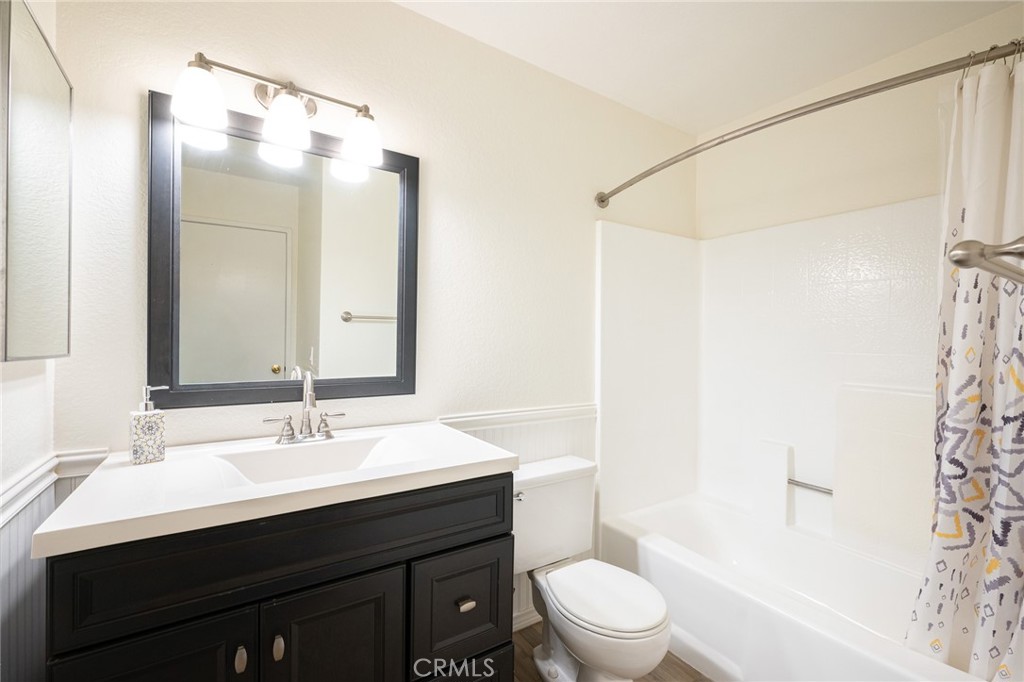 1756 Shady Oaks Court Property Photo 12