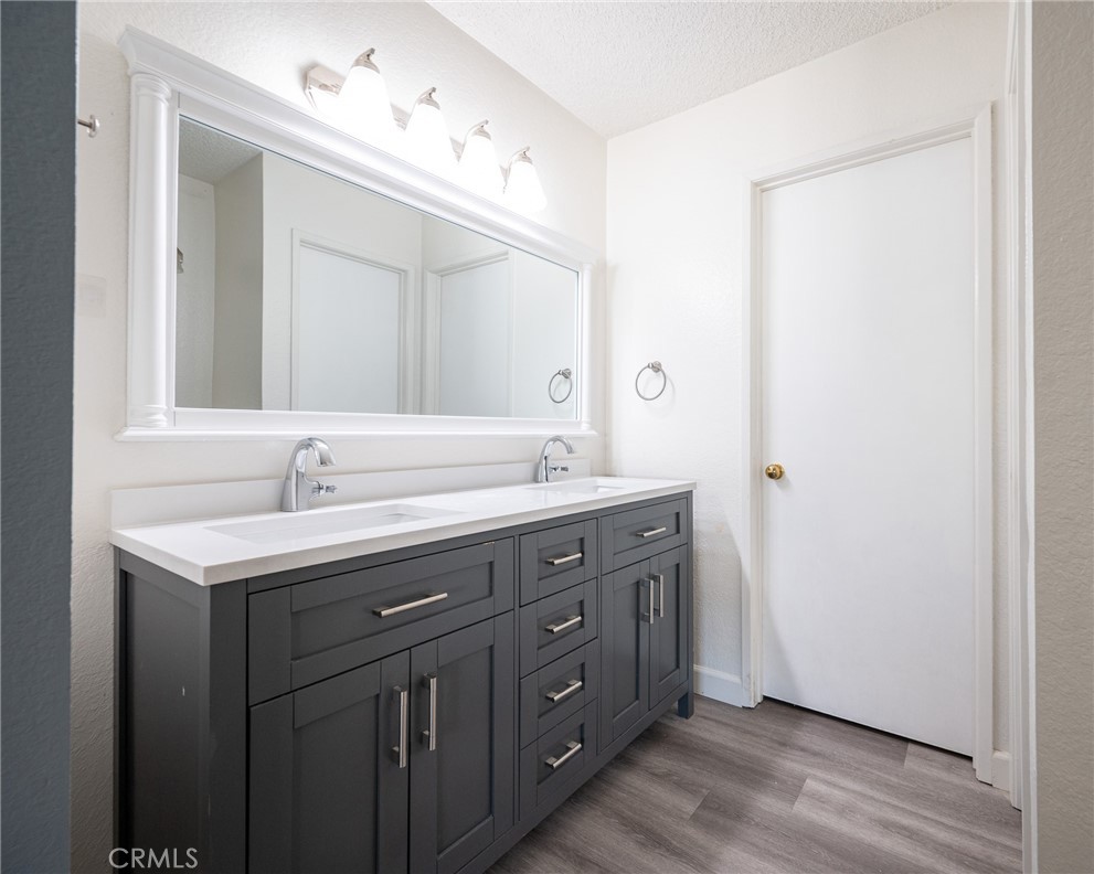 1756 Shady Oaks Court Property Photo 15