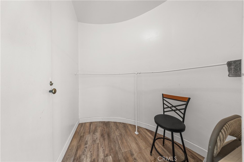 1147 S Westlake Avenue Property Photo 25