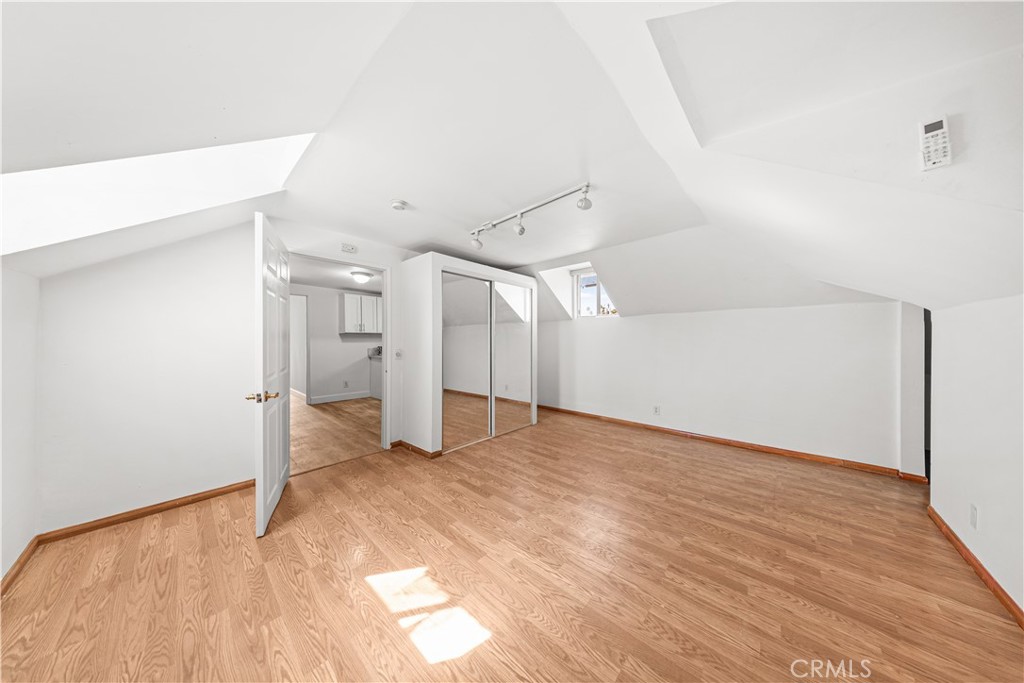 1147 S Westlake Avenue Property Photo 65