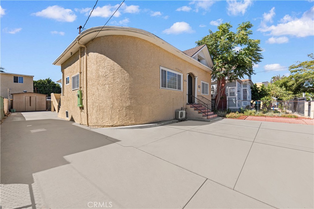 1147 S Westlake Avenue Property Photo 74