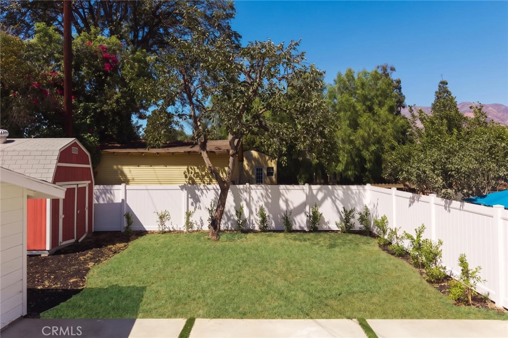 525 E Jackson Street Property Photo 49
