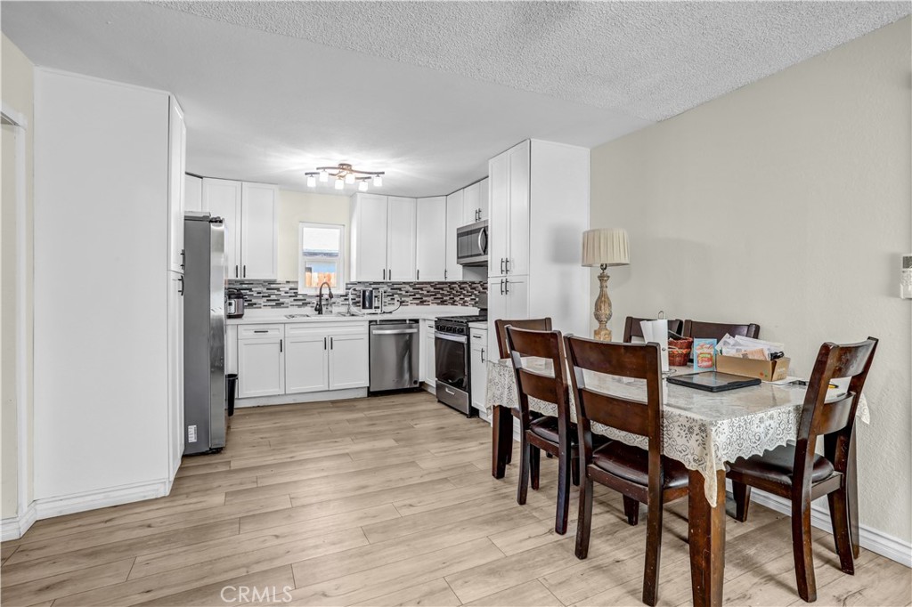 4832 Mitchell Avenue Property Photo 6