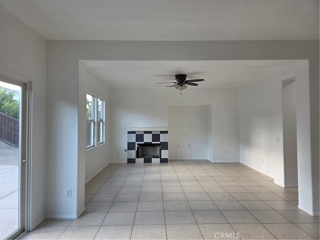 10266 Susan Property Photo 4
