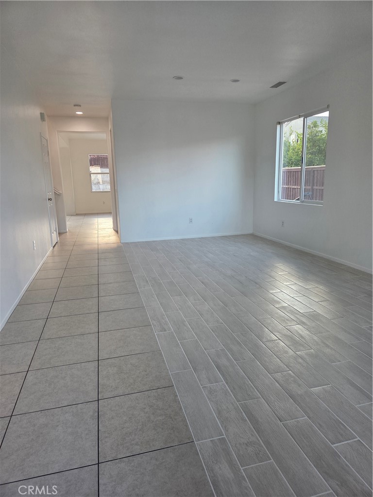 10266 Susan Property Photo 6