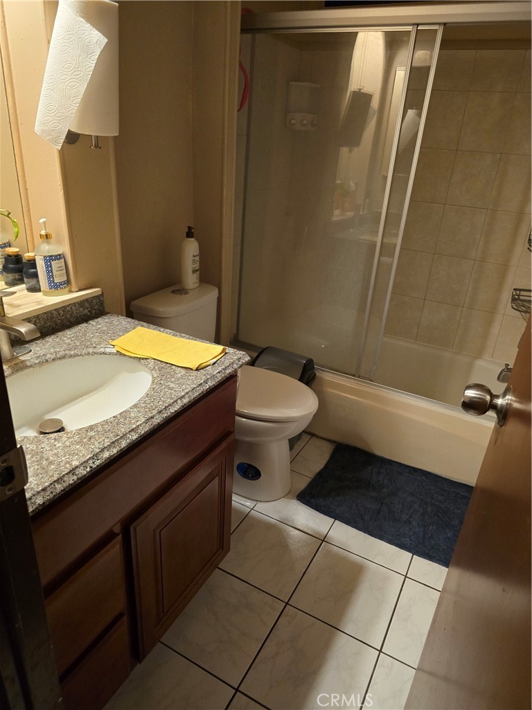 2138 W West Lincoln Property Photo 12