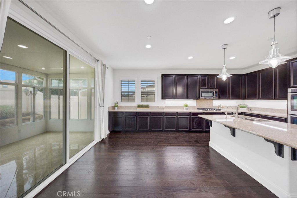 14502 Badger Property Photo 36