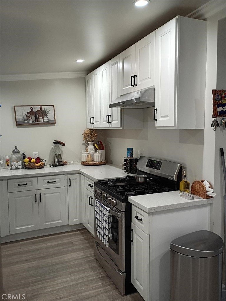 906 Larchwood Avenue Property Photo 7