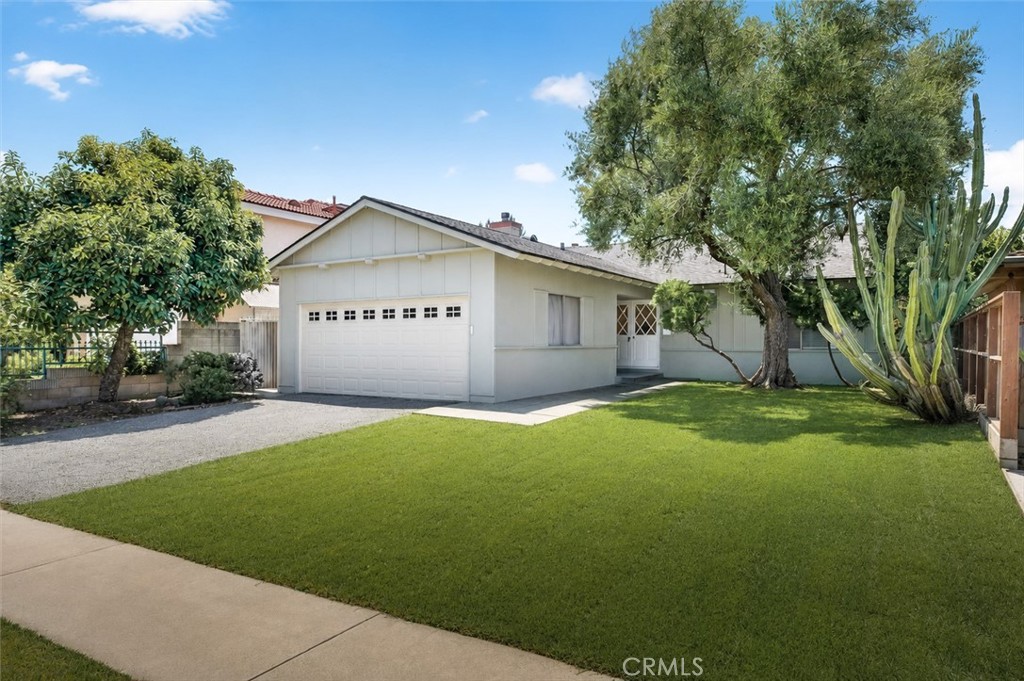 4529 Bartlett Property Photo 1