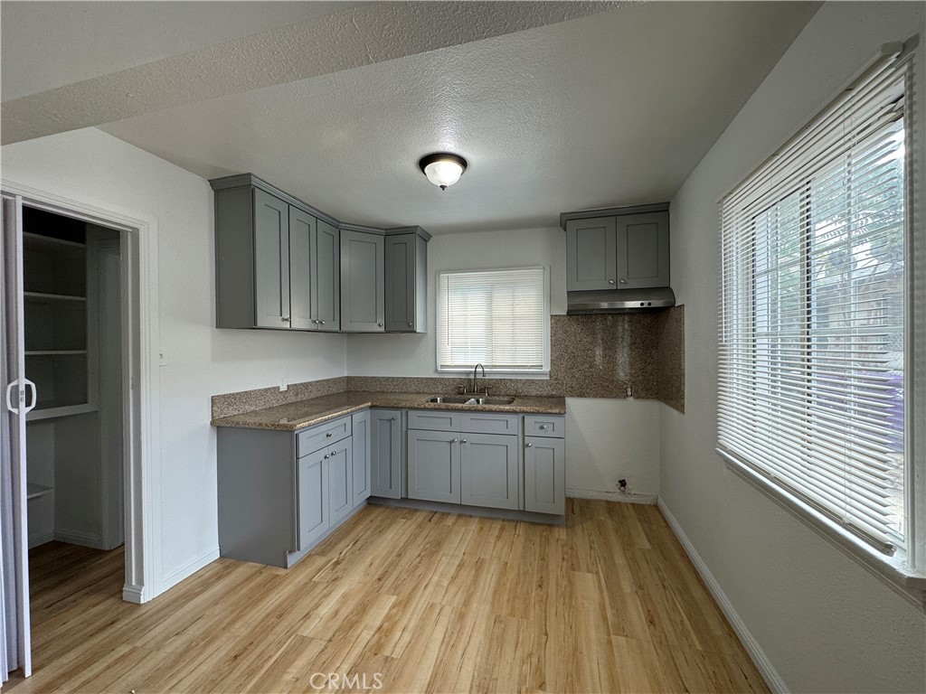 2110 Linden Avenue Property Photo 3