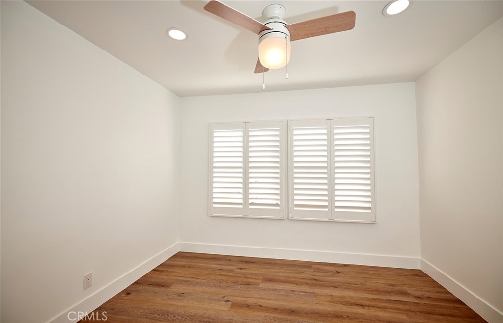 728 Euclid C Property Photo 15