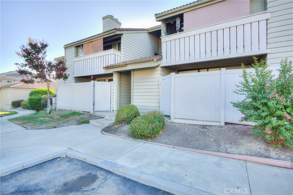 3 Carriage Property Photo 1