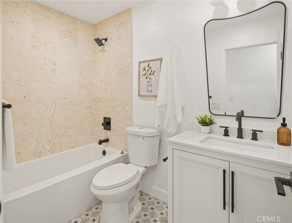722 Isidore Street Property Photo 12