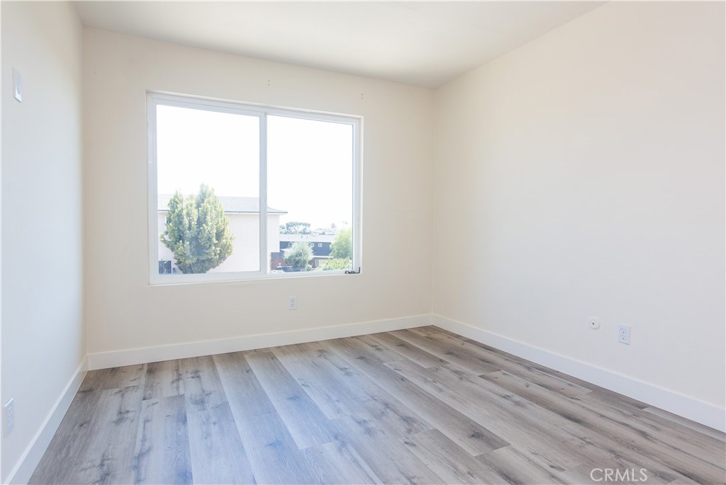 1933 Arriba Property Photo 24