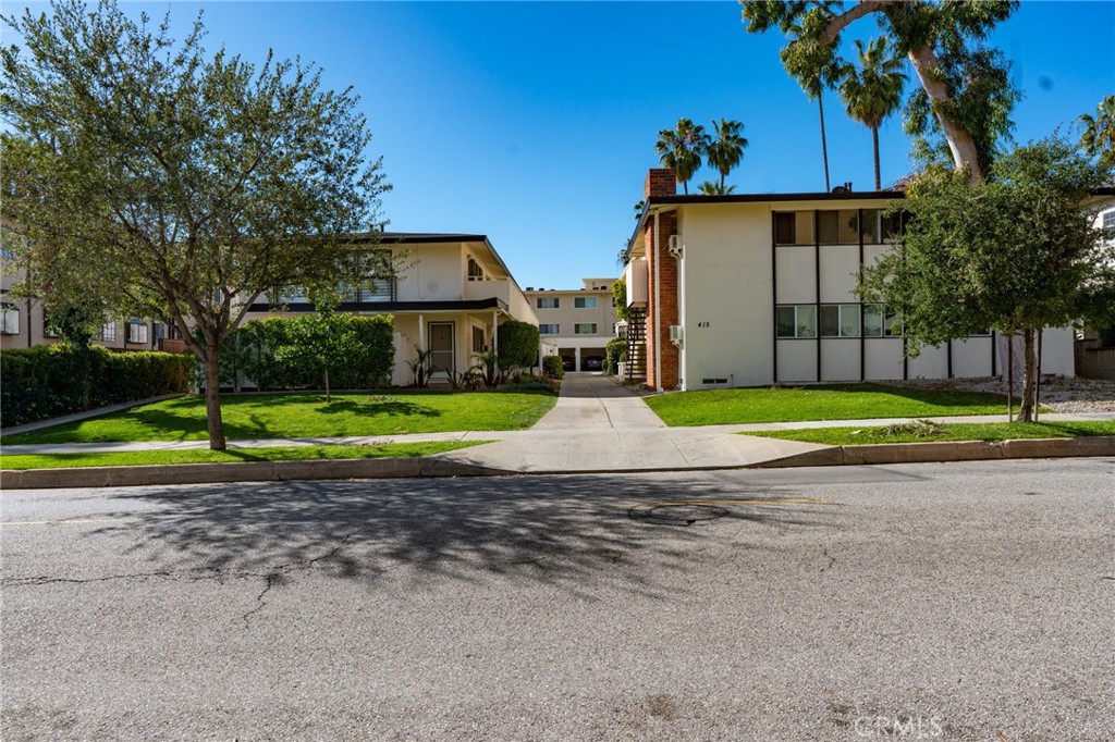 415 S El Molino Avenue 8 Property Photo 1