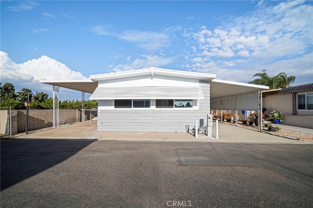 91 N El Camino Real 29 Property Photo 1