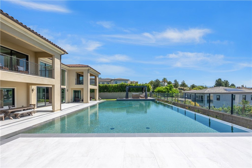 18420 Tytris Property Photo 10