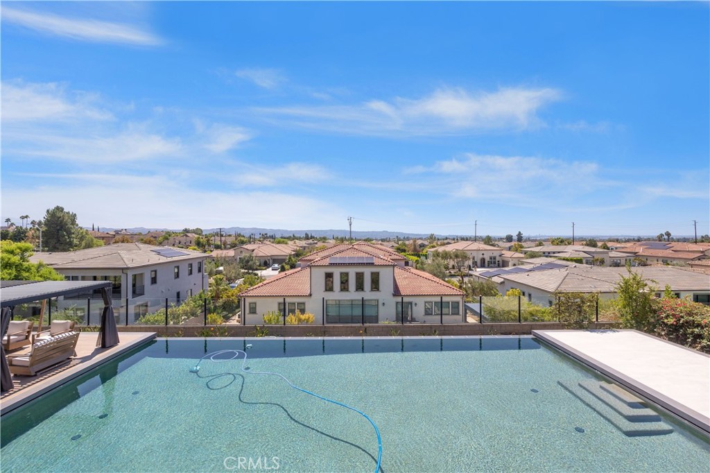18420 Tytris Property Photo 11