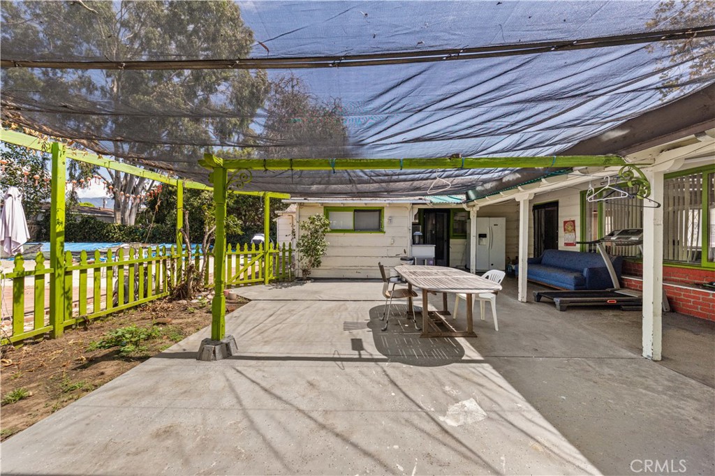 9409 Olive Property Photo 24