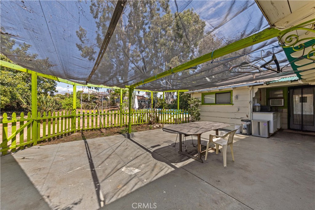 9409 Olive Property Photo 25
