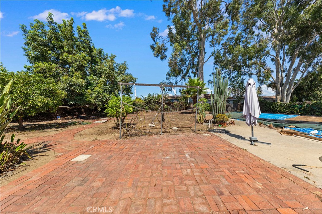 9409 Olive Property Photo 28