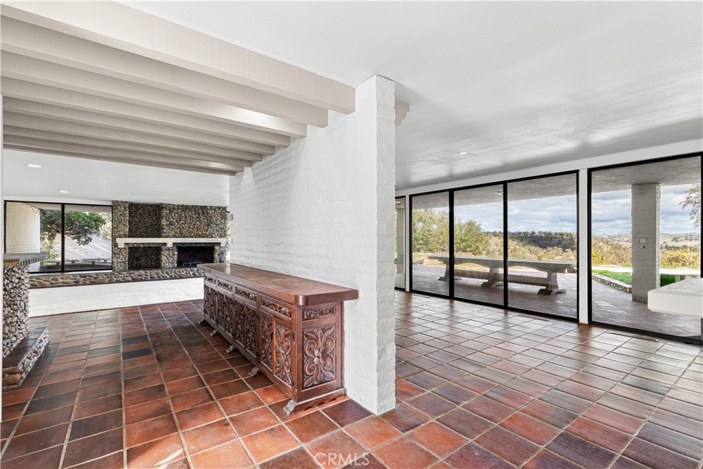 10497 Crystal Property Photo 12