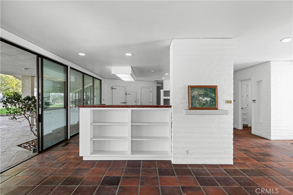 10497 Crystal Property Photo 25