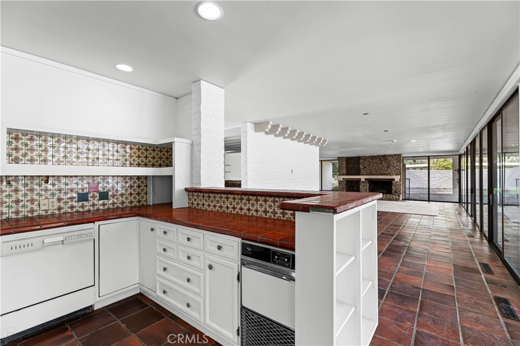 10497 Crystal Property Photo 27