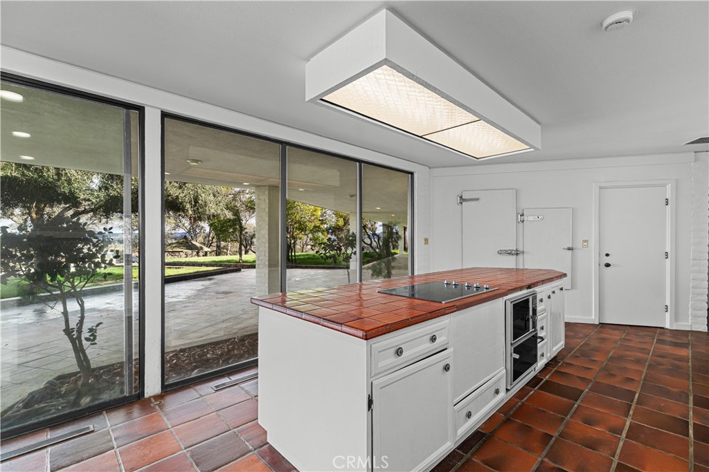 10497 Crystal Property Photo 29