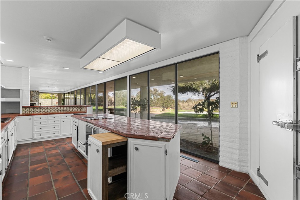 10497 Crystal Property Photo 30