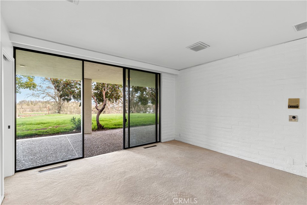 10497 Crystal Property Photo 50