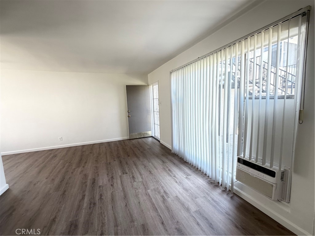 16 W Grand Avenue C Property Photo 2