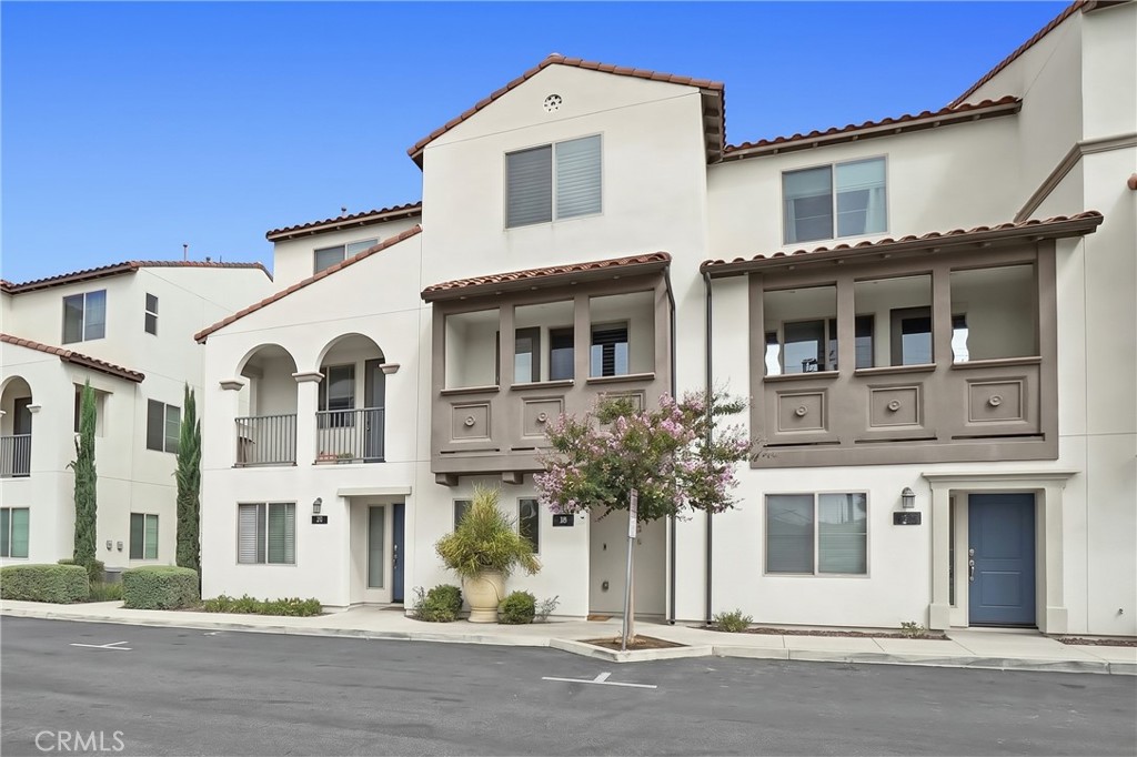 18 Bedford Court Property Photo 2