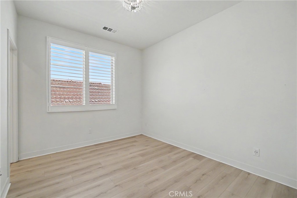 18 Bedford Court Property Photo 17