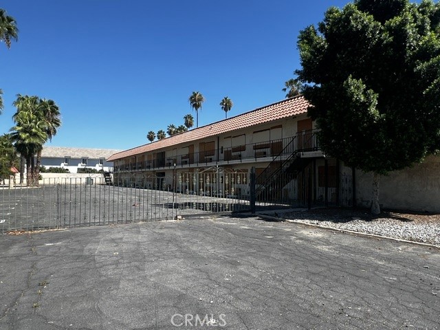 2700 W Florida Property Photo 7