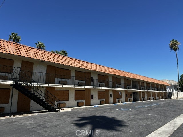 2700 W Florida Property Photo 9