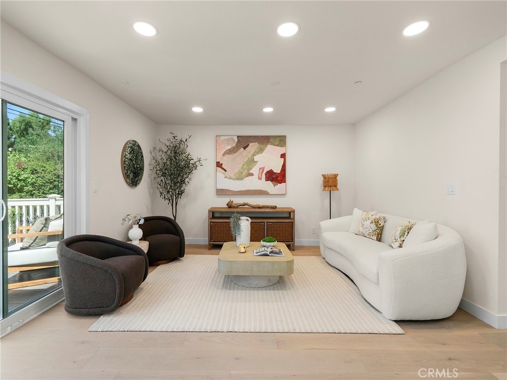 323 Santa Rosa Road Property Photo 14