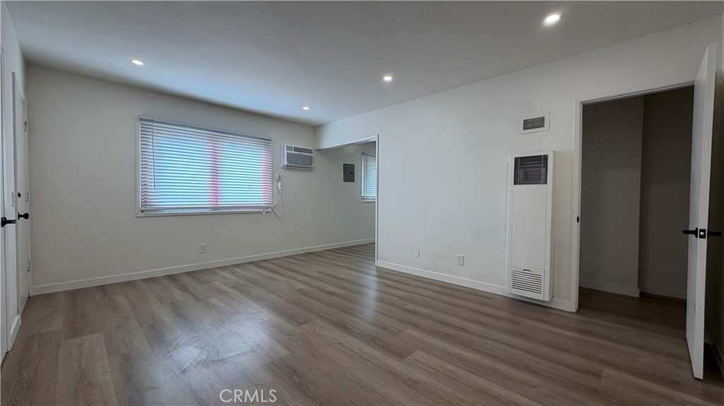 310 S California Street C Property Photo 4