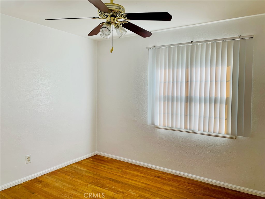 4694 N Pershing Property Photo 9