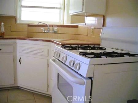 4694 N Pershing Property Photo 13