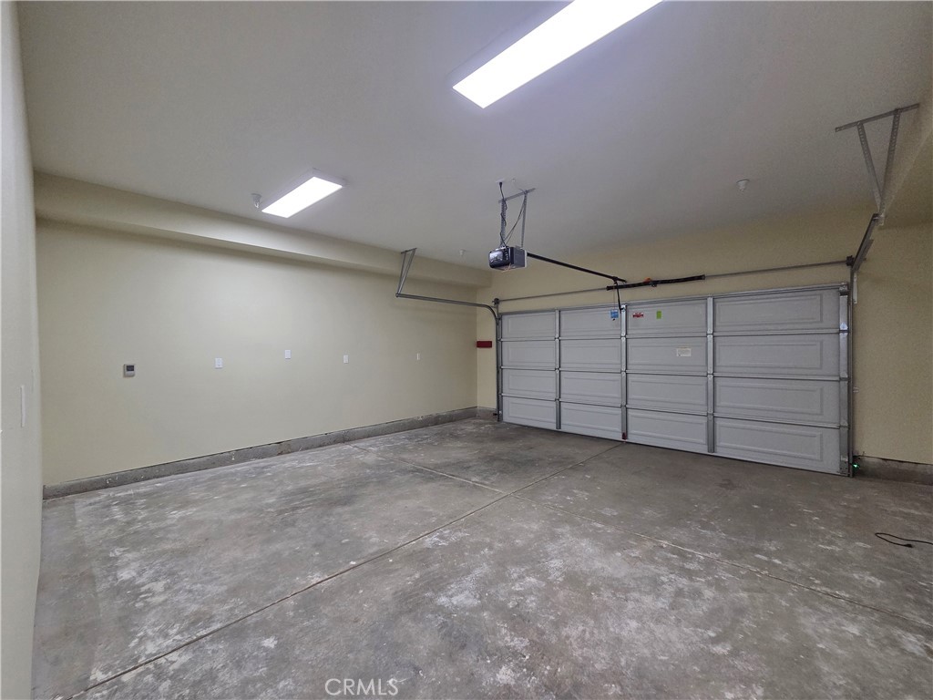 652 W Grand Avenue Property Photo 19