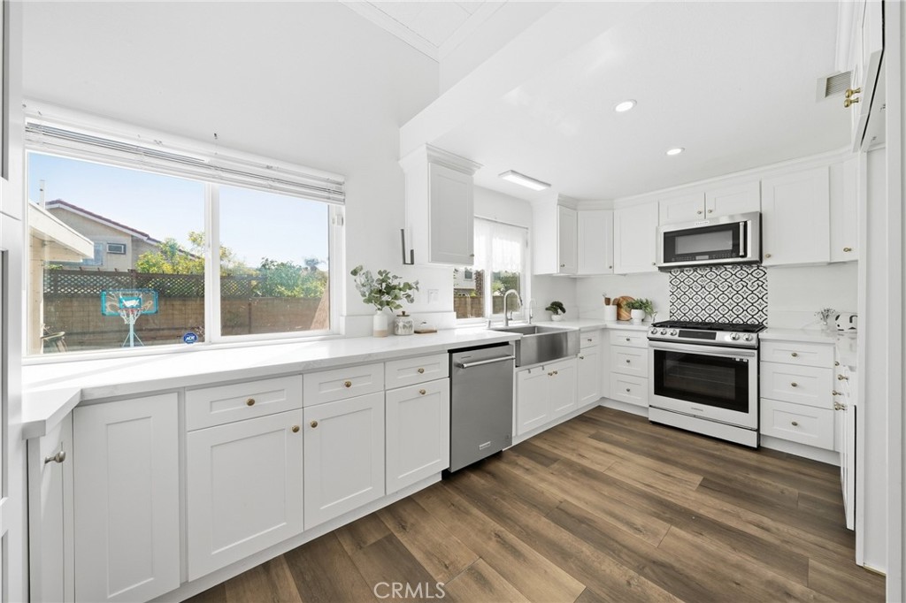 7081 Woodbury Court Property Photo 12