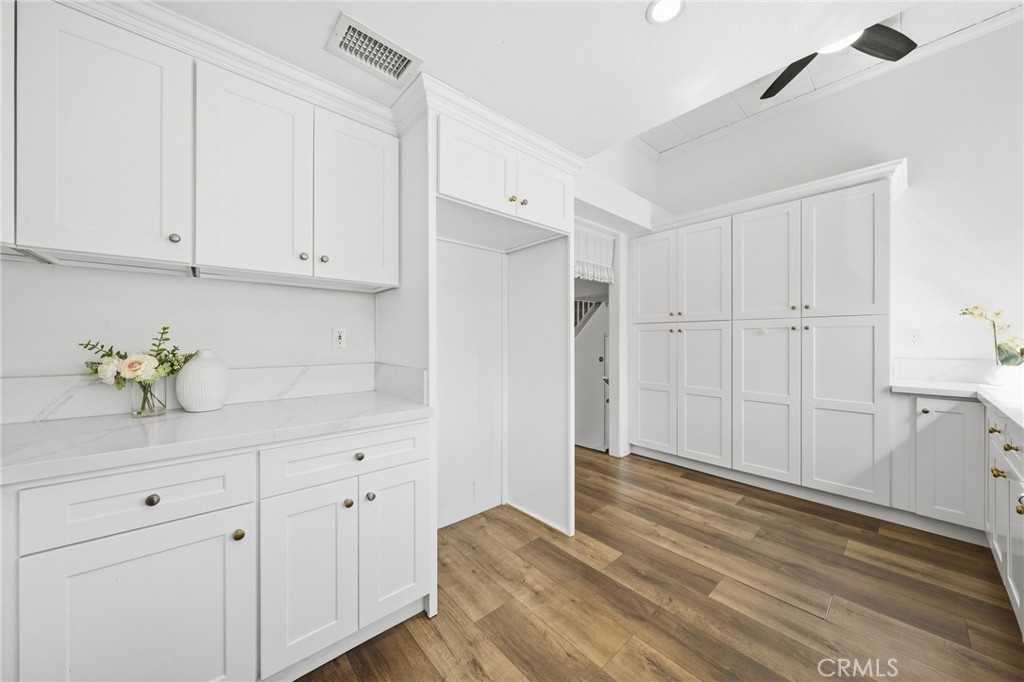 7081 Woodbury Court Property Photo 13