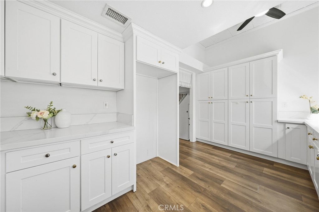 7081 Woodbury Court Property Photo 13