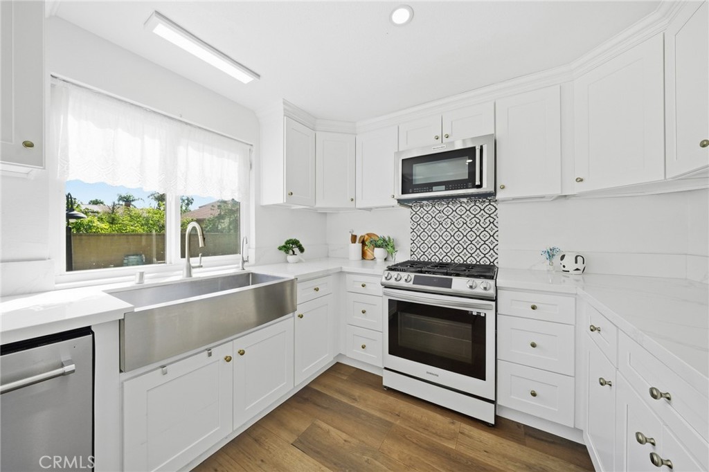 7081 Woodbury Court Property Photo 14